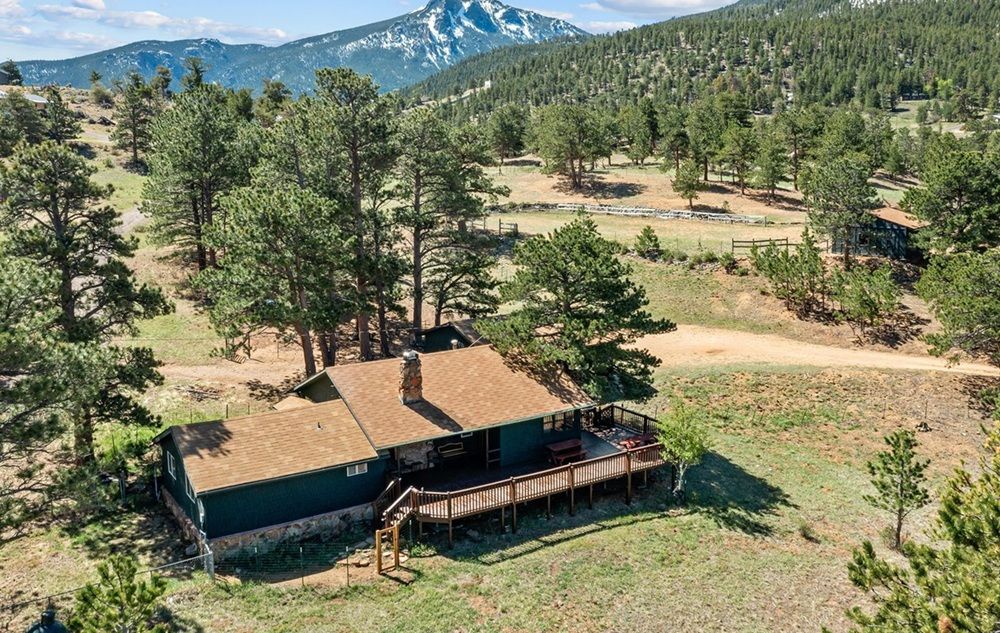 Peaceful Mountain Living On 2.75 Scenic Acres