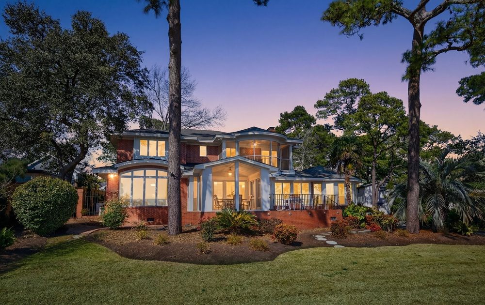 Turnkey Deep Waterfront Oasis