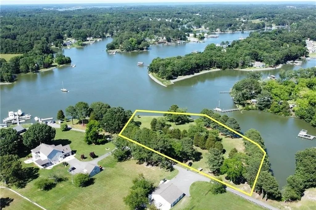 2.9 Acre Lot