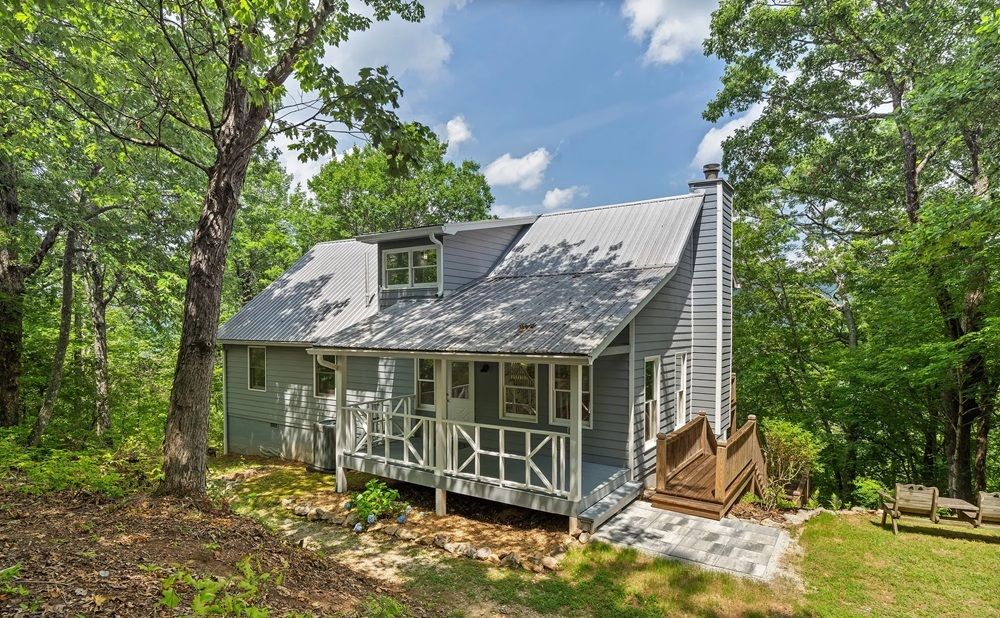 832 Round Top Drive
