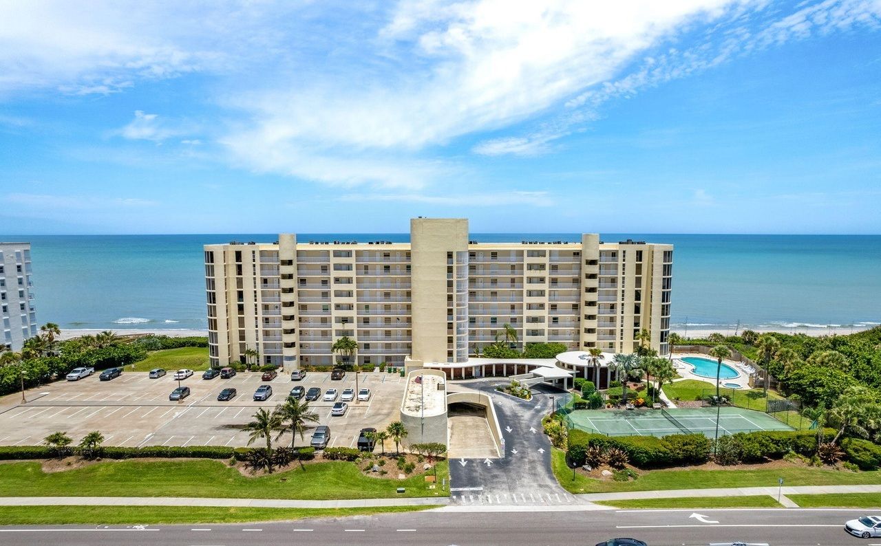 2225 Highway A1A