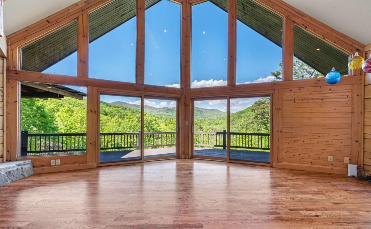 410 Falling Springs