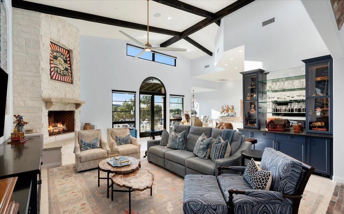 Exclusive Modern Ranch Estate Offering Unparalleled Mountain Views And Refined Luxury Living