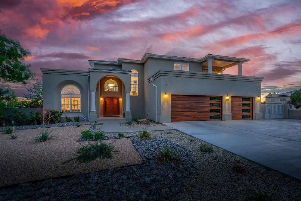 Home In Sandia Foothills