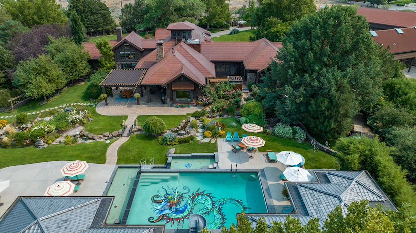 11095 Thomas Creek Road