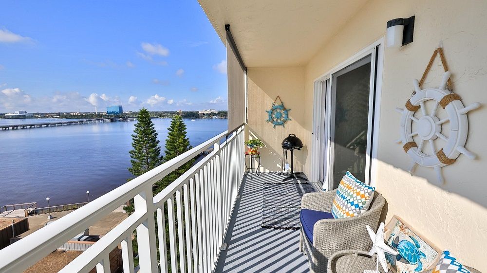 Prime Riverfront Location