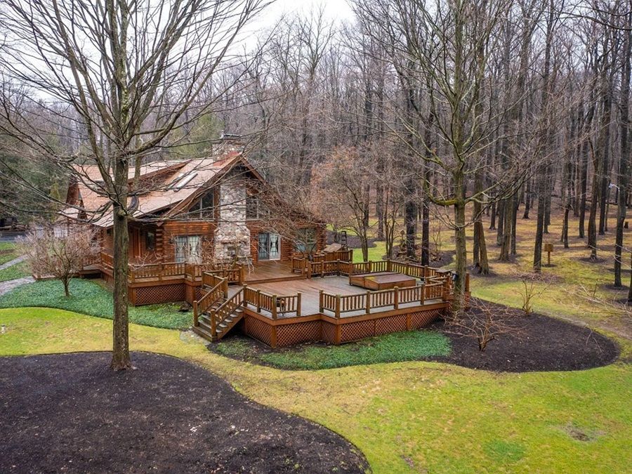 Spectacular Custom-Built Home & Pond Near Ski Resort In Clymer