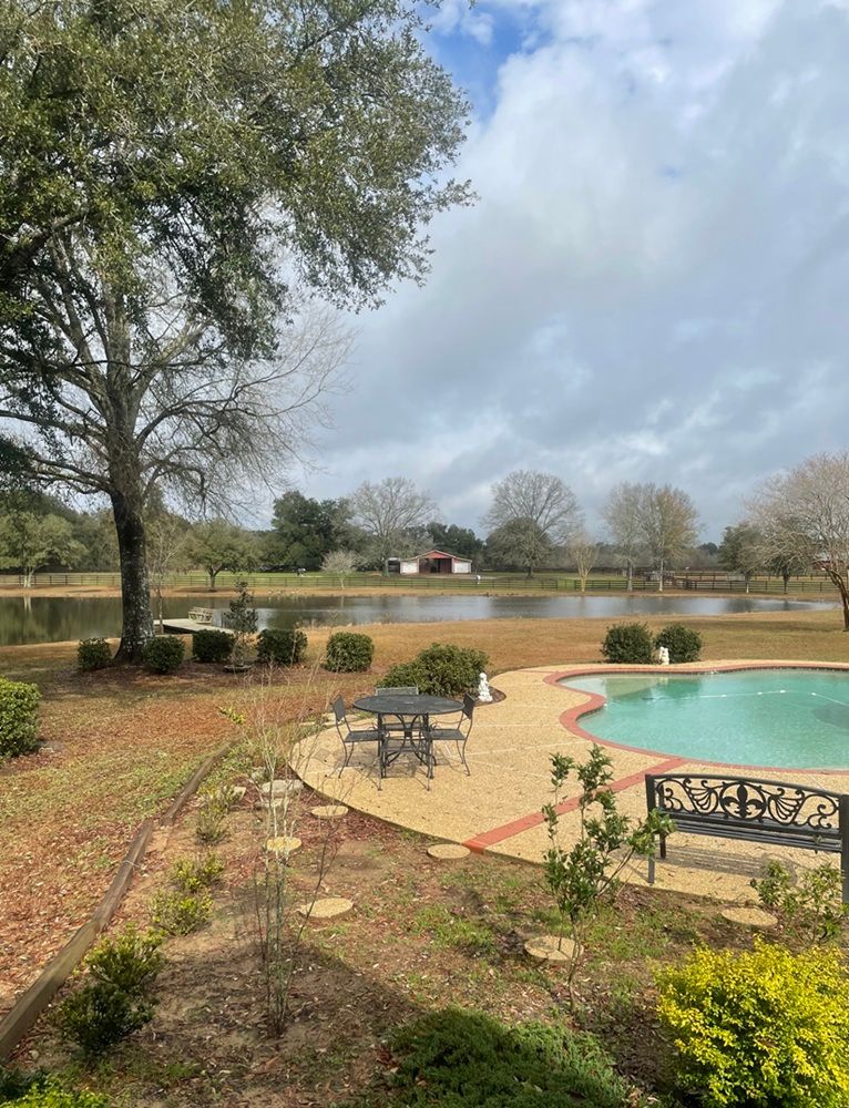11525 Oak Hill Lane