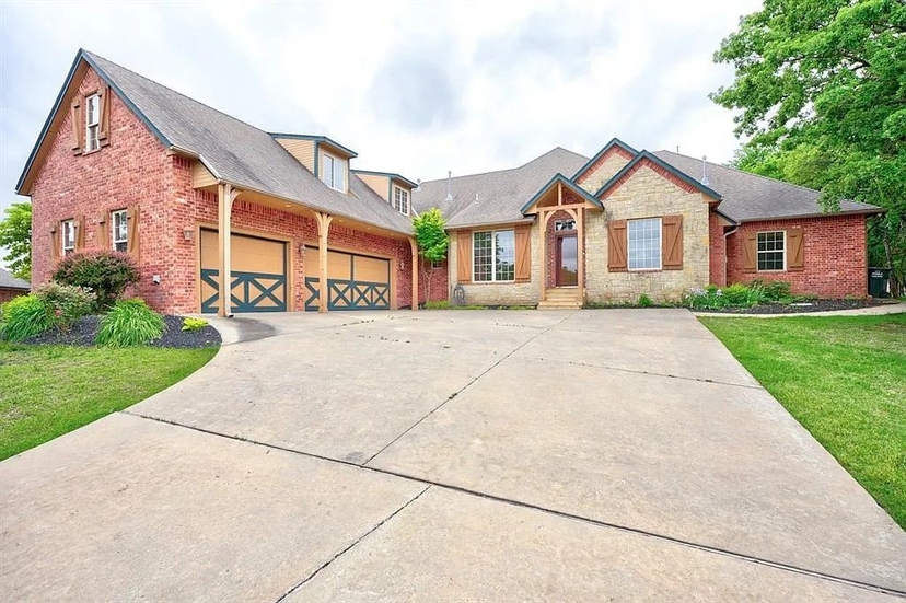 Spacious & Well Maintained Home