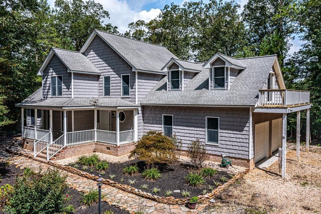 575 Locksley Hall Road