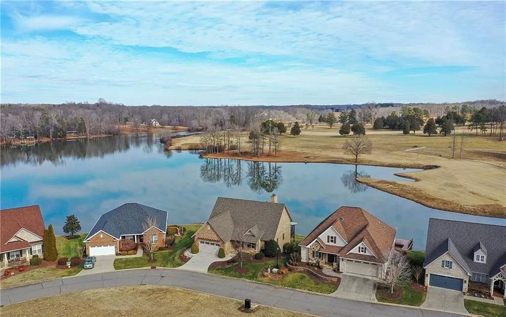 Lake Front & Golf Course
