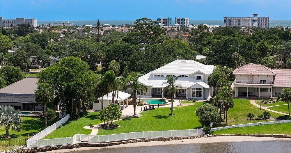 626 Riverside Drive