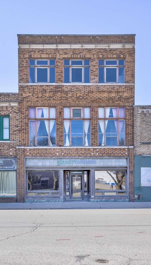 907 E State Street