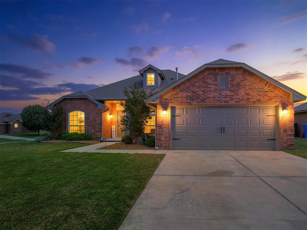 1917 Pelham Circle