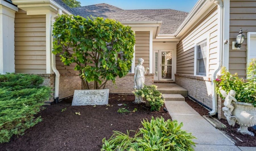 6 Sherwood CT