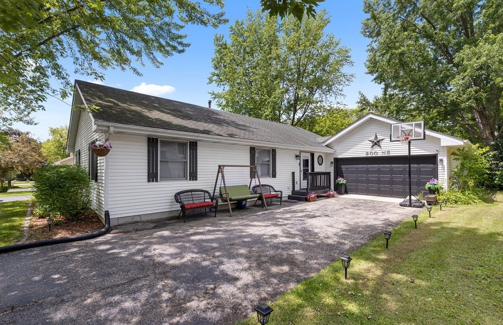 200 Bounty Dr NE