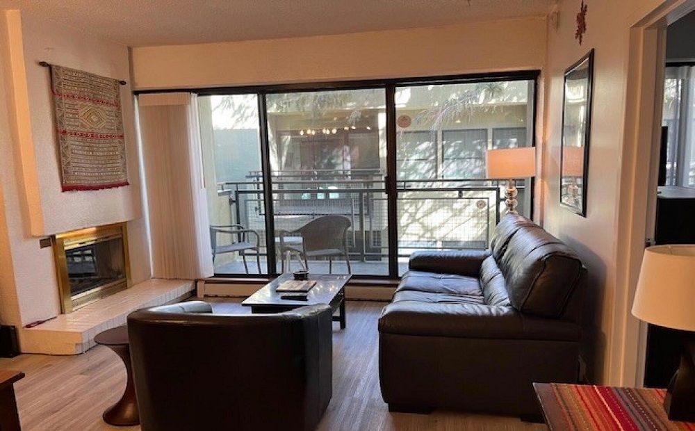 1482 Empire Avenue #203