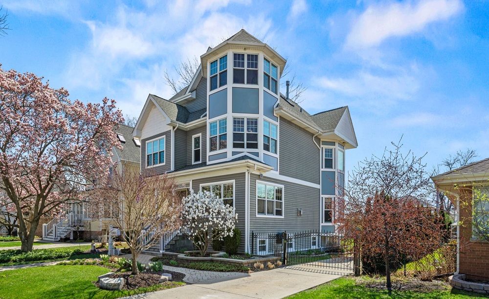 3156 West River Road Route 9