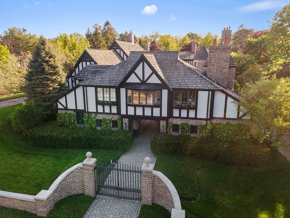 Elegant Riverfront Living