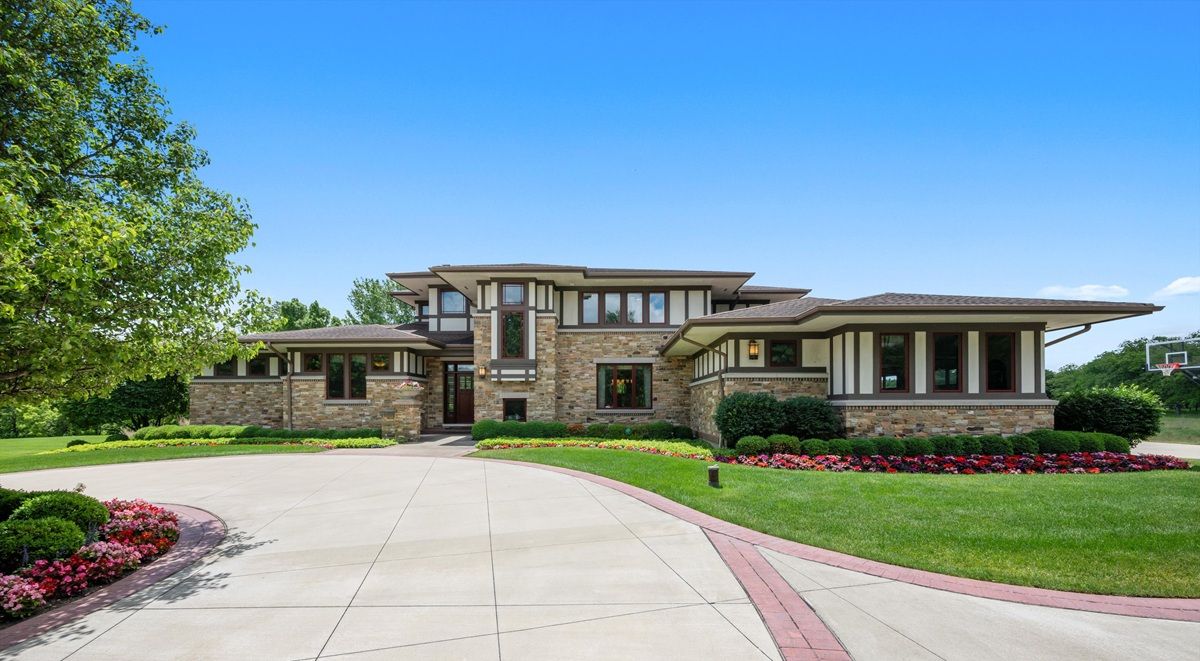 39W973 Crosscreek Lane