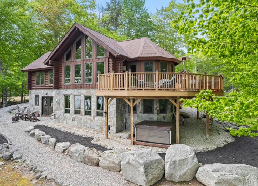 Lakefront Paradise