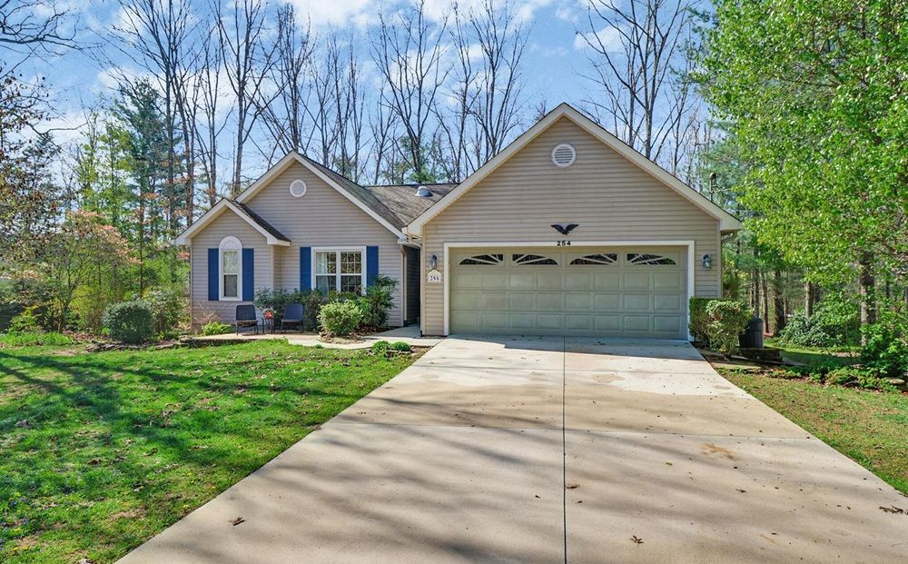 254 St. George Drive