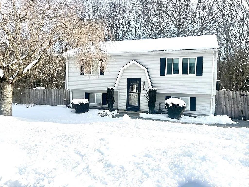 16 Drawbridge Dr