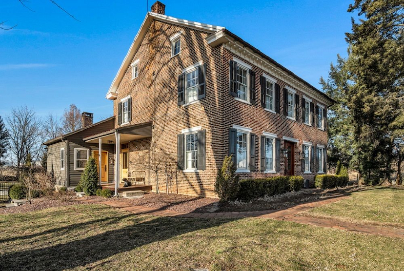 Charming 1856 Farmhouse With Modern Comforts On 13 Acres