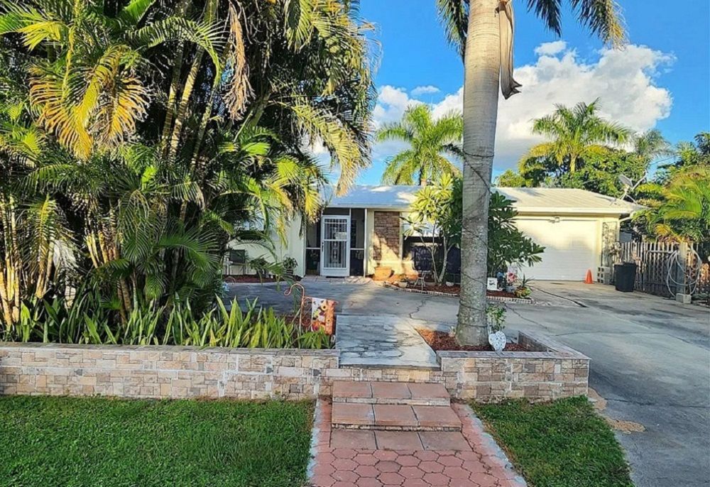 14752 Calusa Palms Dr Apt 202