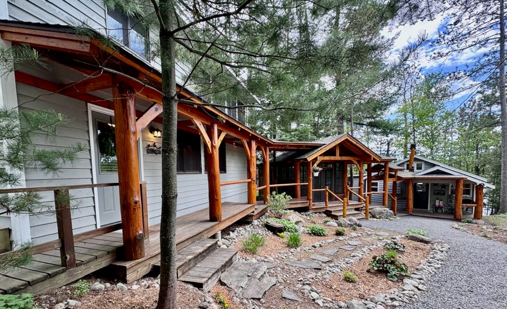 3069 Black Bay Rd