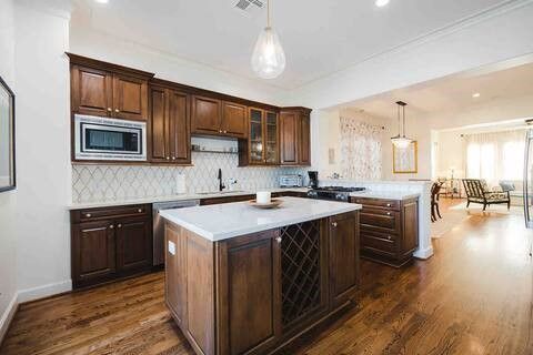 1616 Southmore Blvd