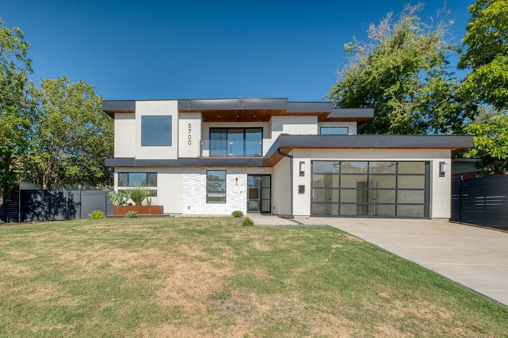 5700 Louise Ln