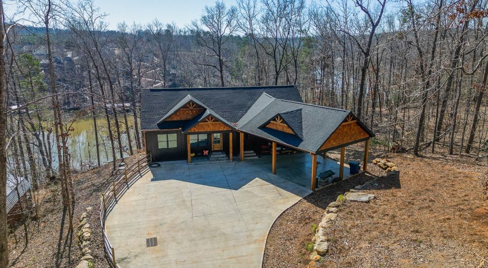 Lakefront Elegance