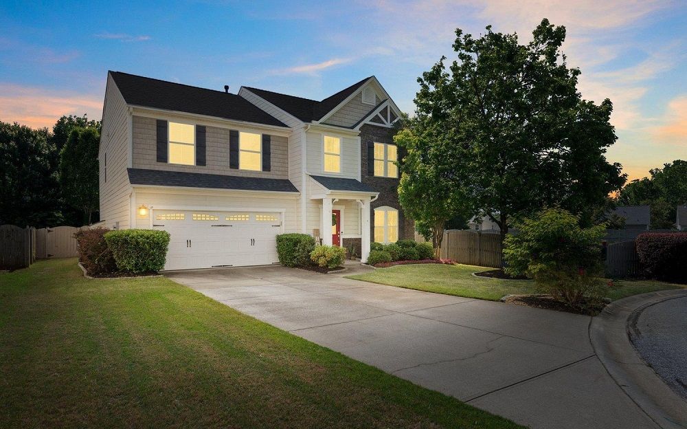 Elegant 4-Bedroom Home In Gated Plantation Greene