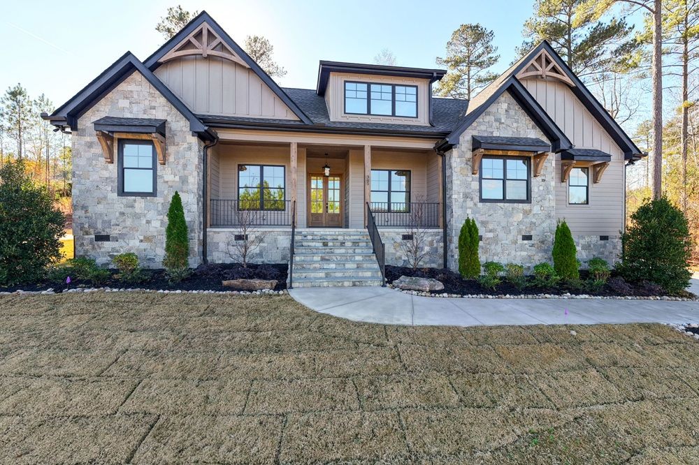 305 Wedge Way