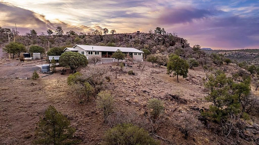 Scenic Davis Mountain Retreat