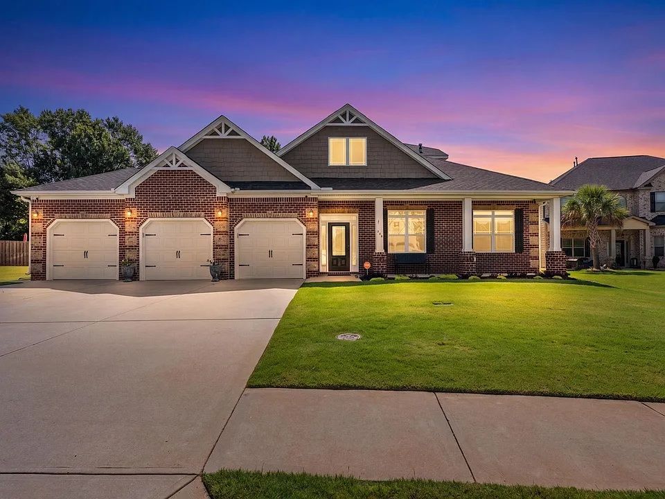 Private Lot, Flexible Living