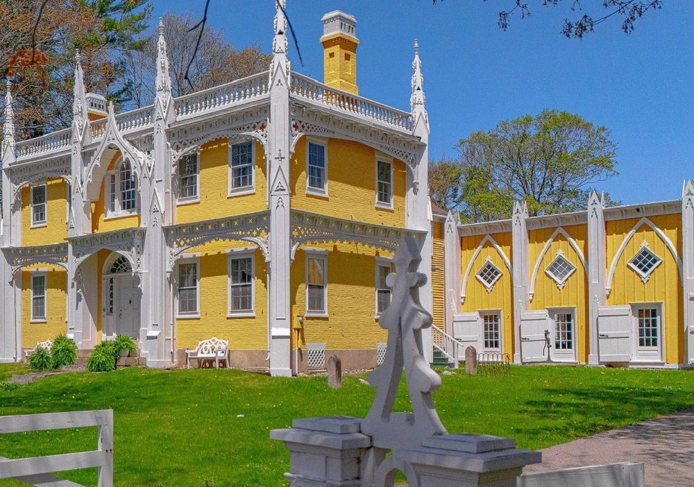 The Wedding Cake House