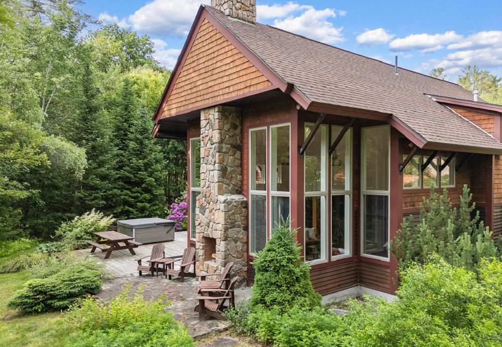12 Evergreen Lane