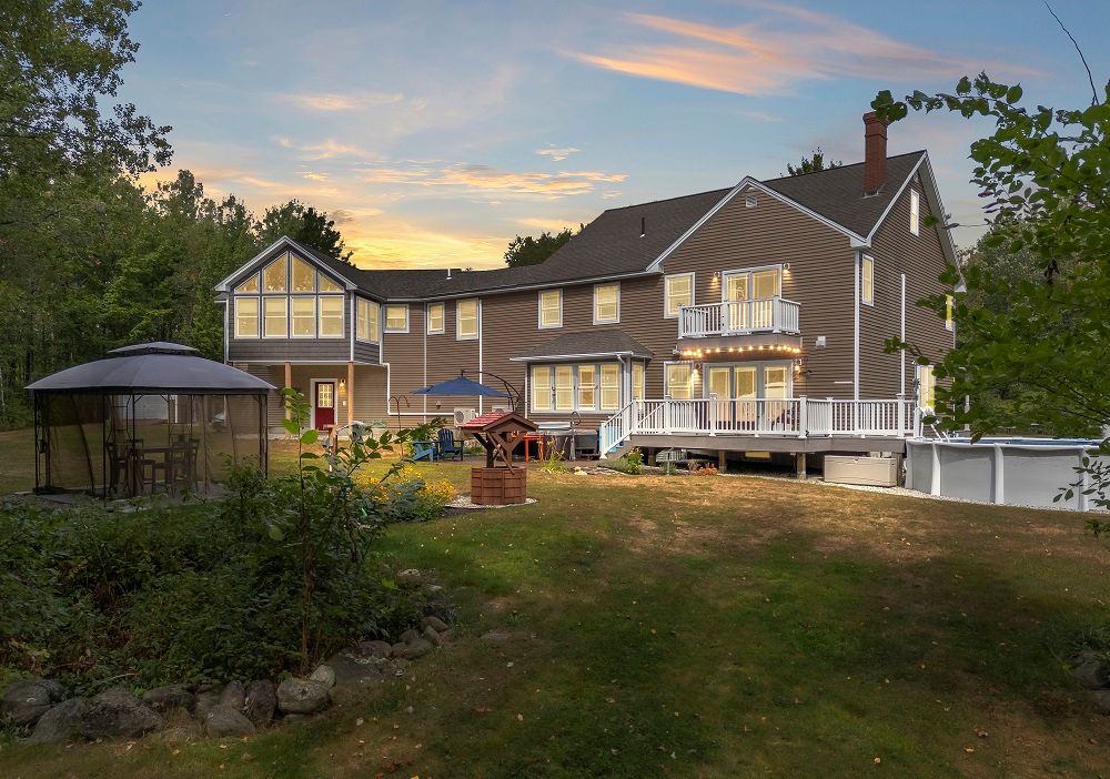 207 N Auburn Road