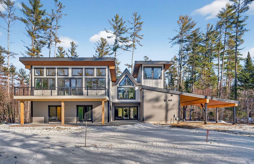 19 Evergreen Ln