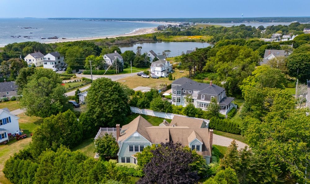 Live The Ideal Maine Lifestyle In The Heart Of Biddeford Pool