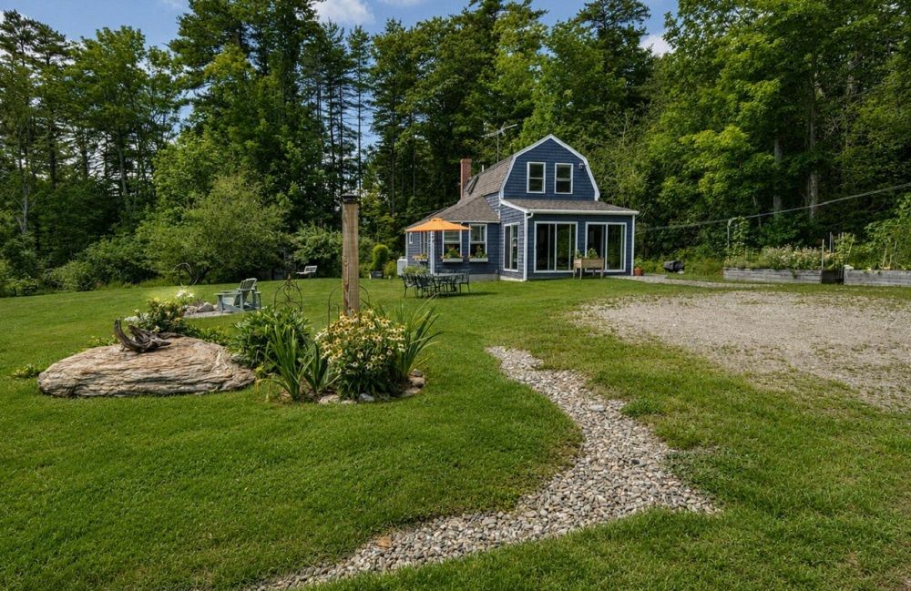 15 Summit Avenue