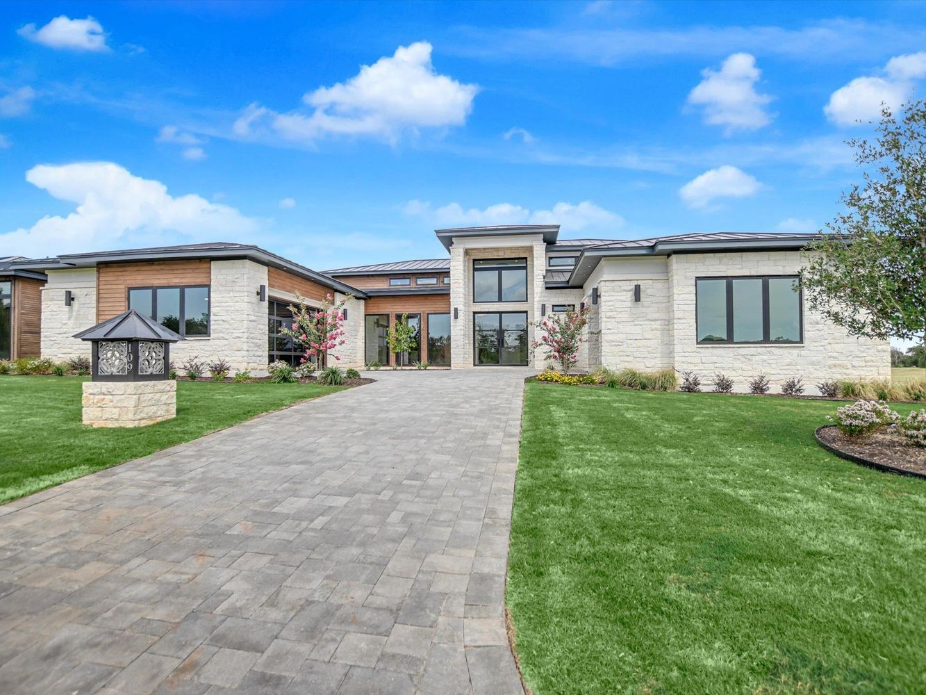 109 Island Court