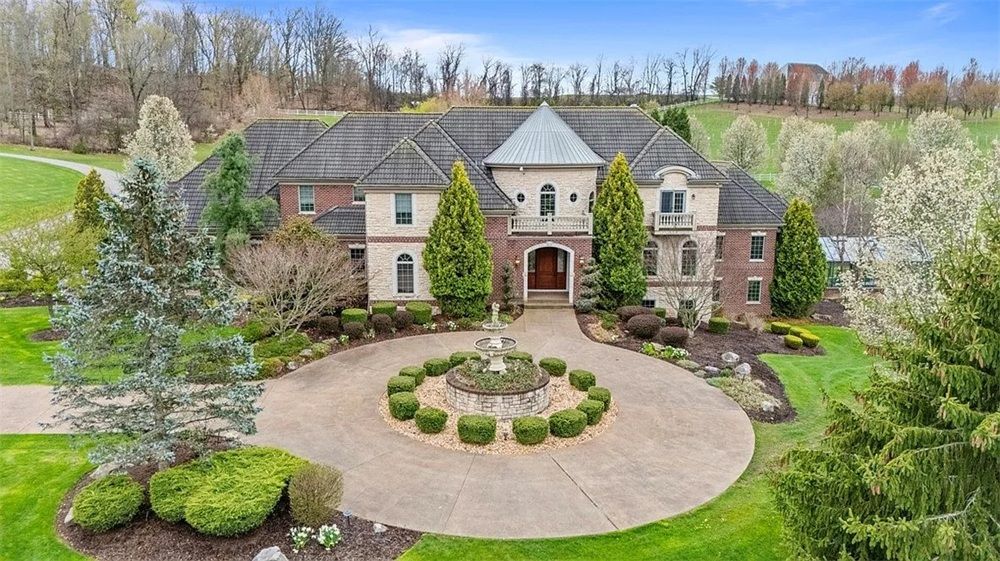 Premier Luxury Estates & Vineyard: An Unmatched Investment & Lifestyle Opportunity
