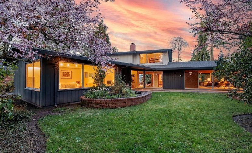 Mid-Century Modern Marvel