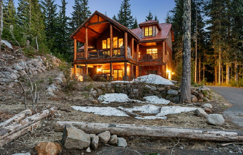 Breathtaking Mt. Hood Retreat