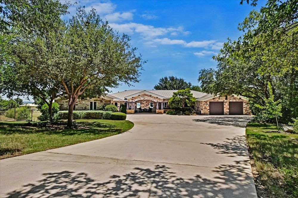 property-image-3