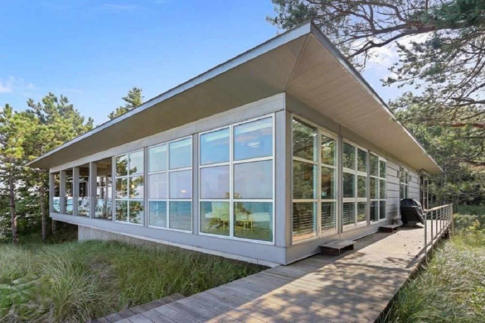 Lake Michigan Frontage: The Gold Standard