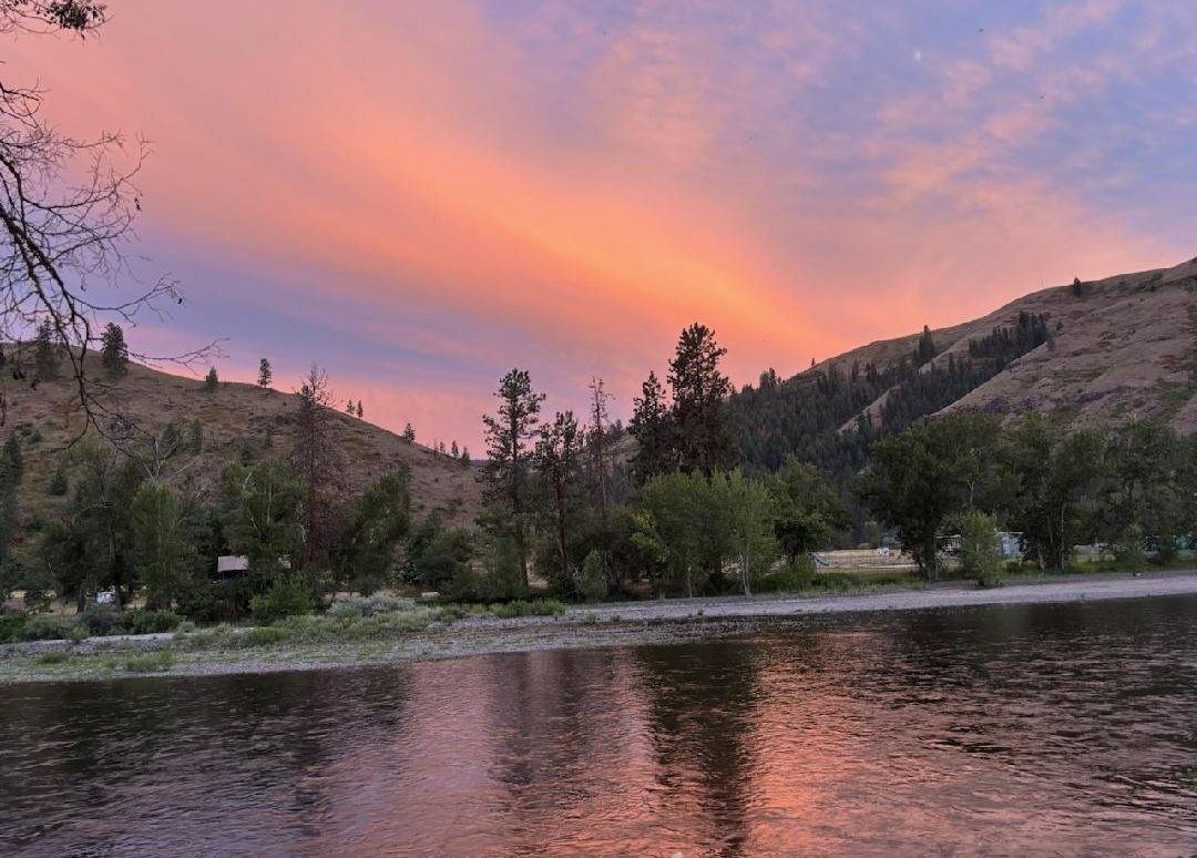 Troy Oregon River Front Retreat